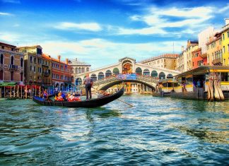 10 Interesting Facts About Rialto Bridge