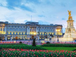 Top 10 Interesting Facts About Buckingham Palace