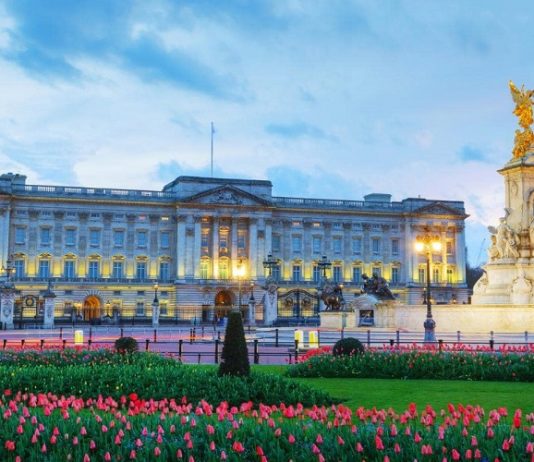 Top 10 Interesting Facts About Buckingham Palace