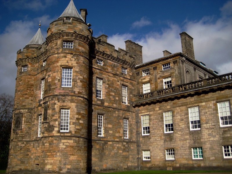 Palace-Of-Holyroodhouse-5.jpg