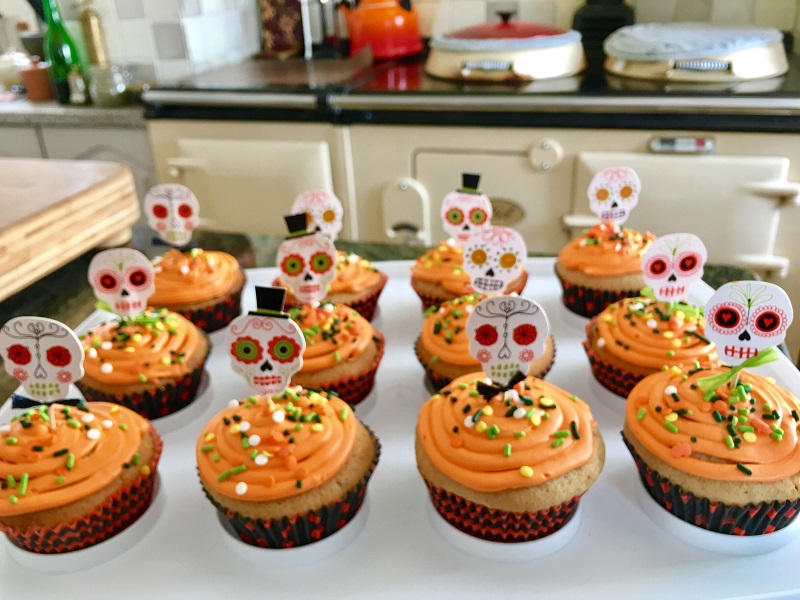 day-of-the-dead-cupcakes