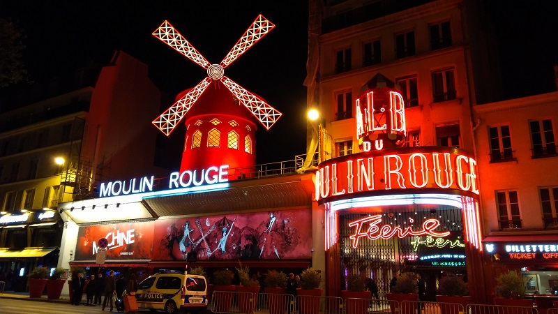 Le_Moulin_Rouge_Paris