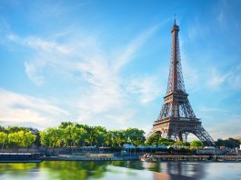 Top 8 Interesting Facts About Paris Seine in Paris with Eiffel Tower in sunrise time