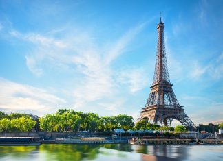 Top 8 Interesting Facts About Paris Seine in Paris with Eiffel Tower in sunrise time